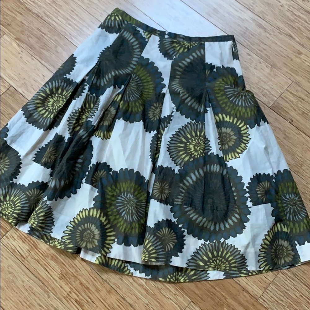 BCBG fall floral skirt NWOT - Picture 2 of 7
